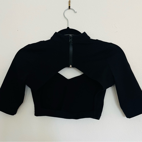 Black choker crop top - Picture 2 of 3